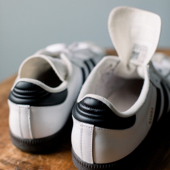 Adidas White Sambas - Black stripes - Men's size 8.5 - Women's size 9.5 - Picture 6 of 10